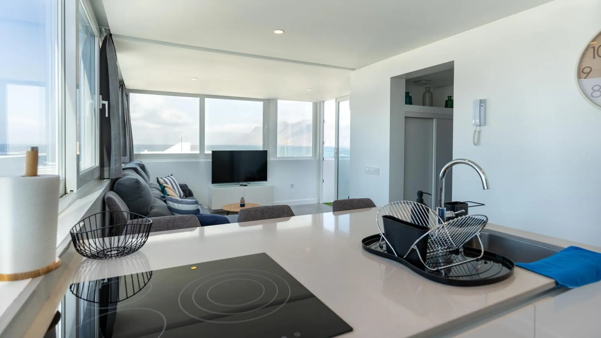 2 Apartments Sea Breeze Famara